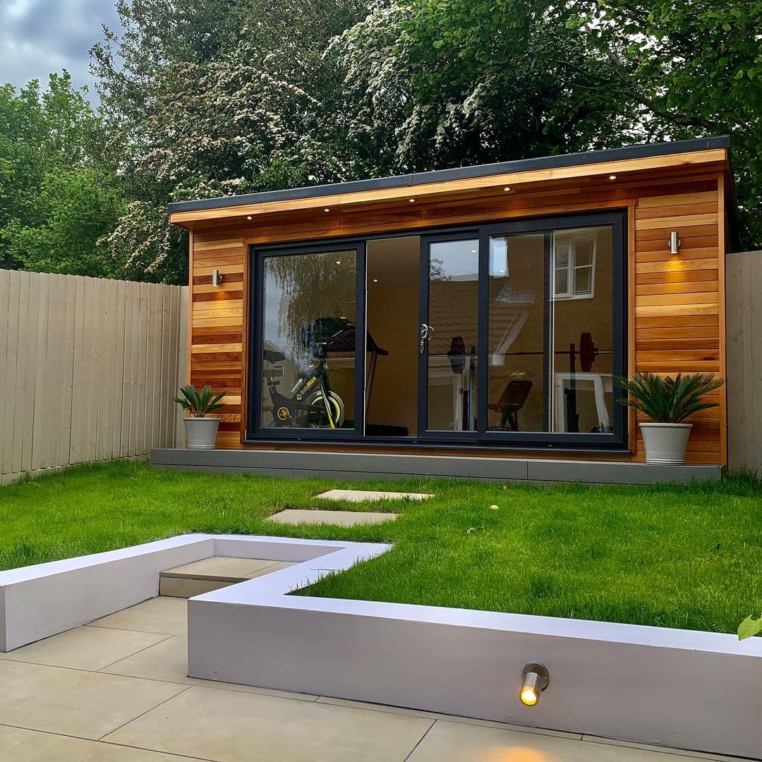 A garden room by Cardiff Garden Rooms